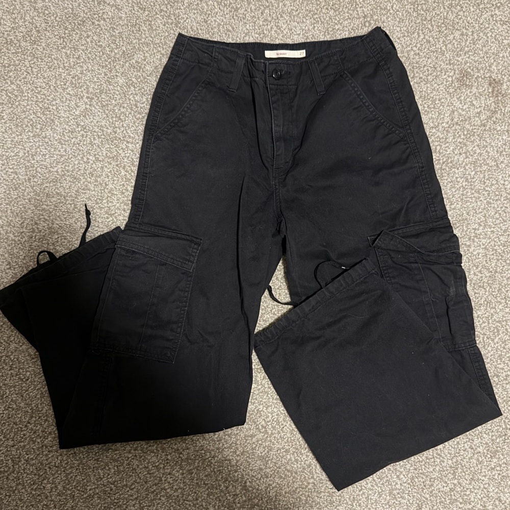Levi's Black Cargo Pants